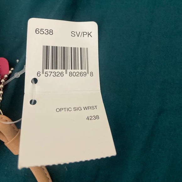 BRAND NEW COACH WRISTLET, tags on. 😃💕🌸 - Picture 4 of 7